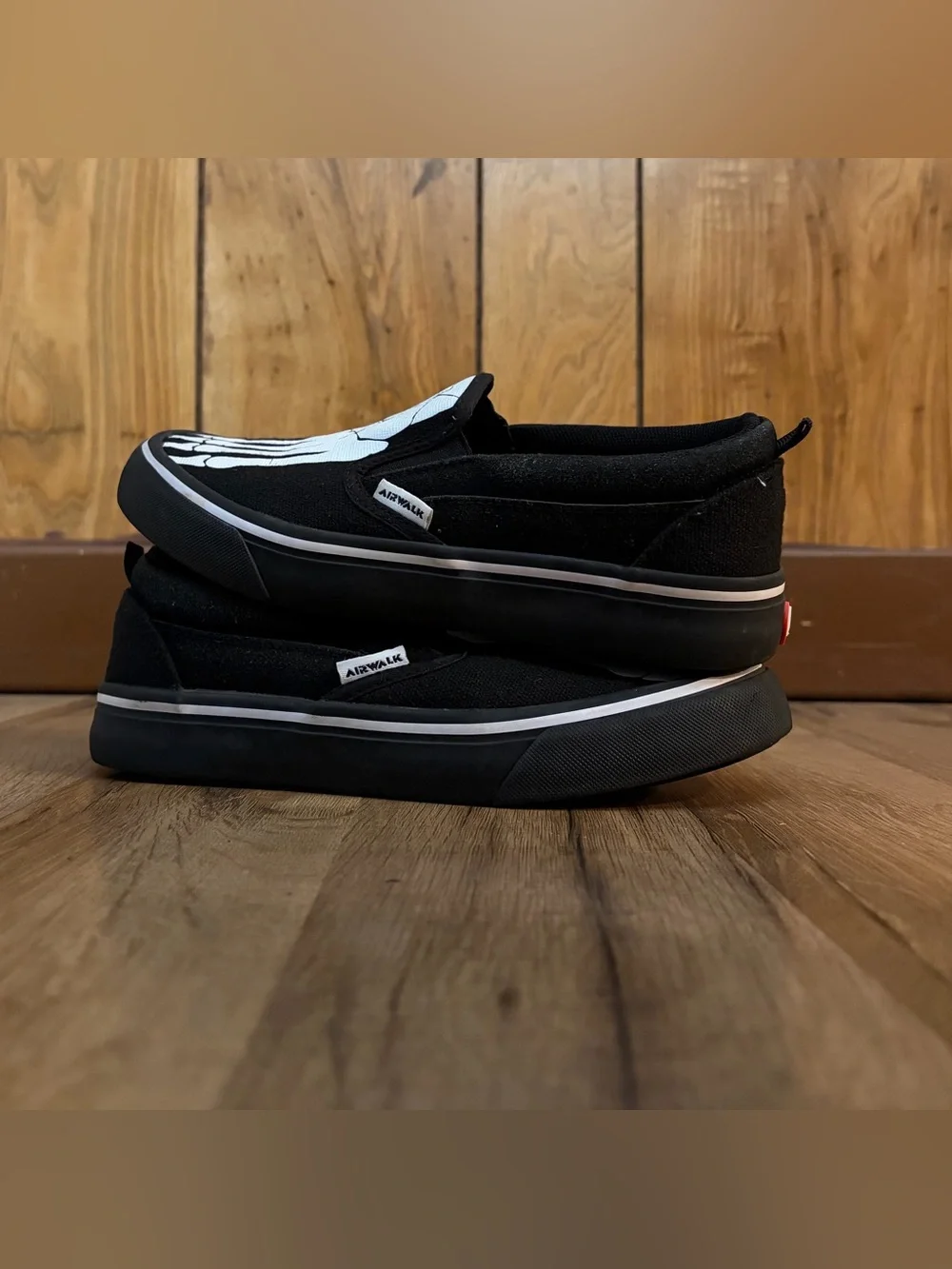 Boys Size 3 Airwalk-Side Kick Black w/ Skeleton Print Canvas Slip Ons